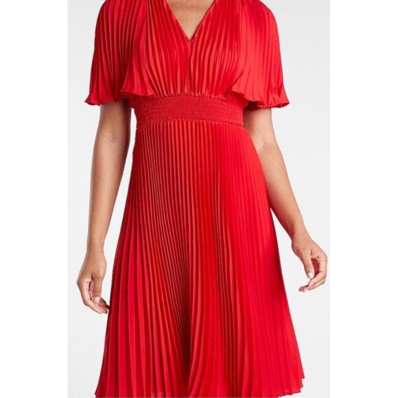 Women’s Express Pleated Smocked Waist Midi Dress V-neck XS (Red) NWT - Picture 5 of 7